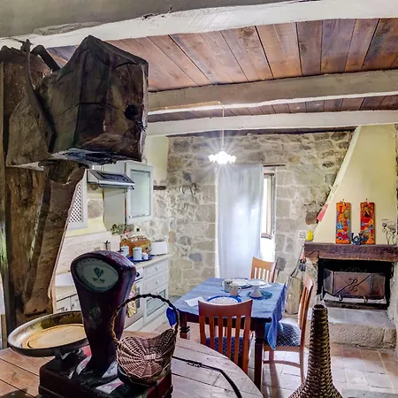 Holiday home Family Mill Stay With Bbq *