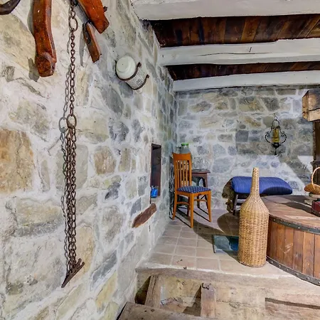 Family Mill Stay With Bbq Holiday home Piana di Forcella