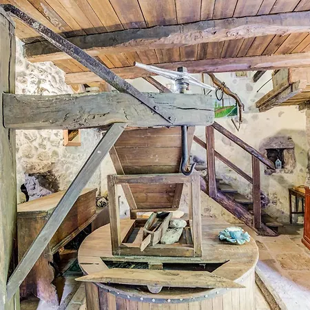 Family Mill Stay With Bbq Holiday home Piana di Forcella