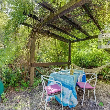 Family Mill With Bbq *