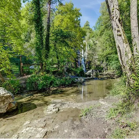 Family Mill Stay With Bbq *