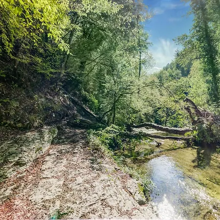 Dom wakacyjny Family Mill With Bbq Piana di Forcella